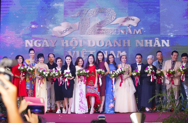 4-dn-mi-trang-duoc-vinh-danh-doanh-nhan-thanh-dat-vhdn