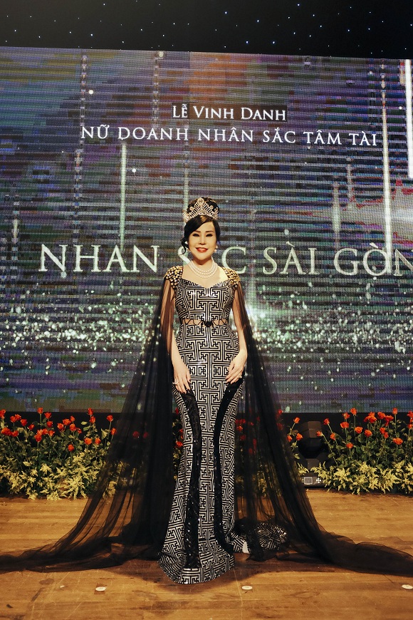 17-nu-doanh-nhan-doan-minh-loan-vhdn