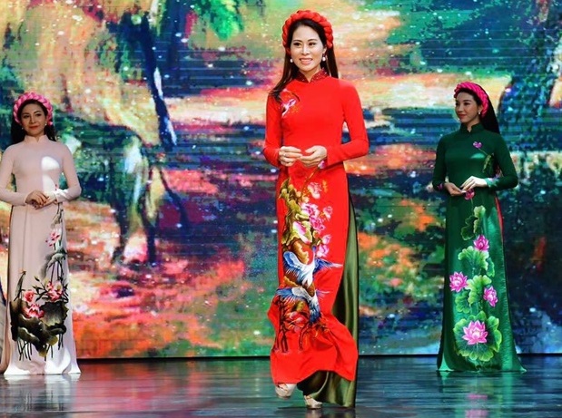 doan-thuy-huong-queen-kndn-2