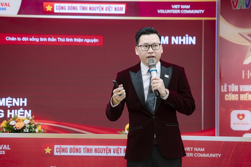 Ông Đỗ Văn Dệ - Chủ tịch Cộng đồng Tình nguyện Việt Nam chia sẻ thông điệp truyền cảm hứng về hành trình kiến tạo giá trị và lan tỏa trách nhiệm xã hội trong cộng đồng thiện nguyện Việt Nam.