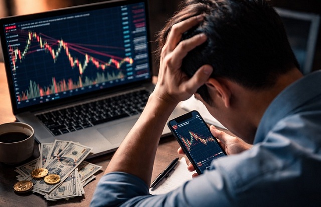 tu-van-chung-khoan-chui-tran-mang-xa-hoi-chuyen-gia-mach-3-nguyen-tac-truoc-xuong-tien