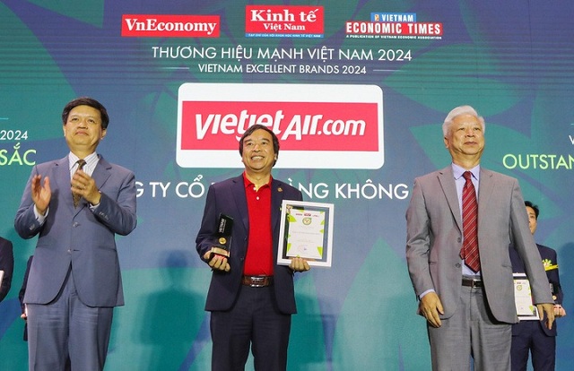 vietjet-duoc-vinh-danh-thuong-hieu-manh-kinh-doanh-xuat-sac-2024