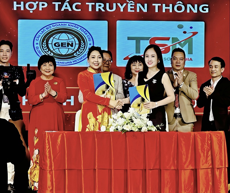 z7456847002054 f033d0ded03cd9279d481aedf12dc7b8