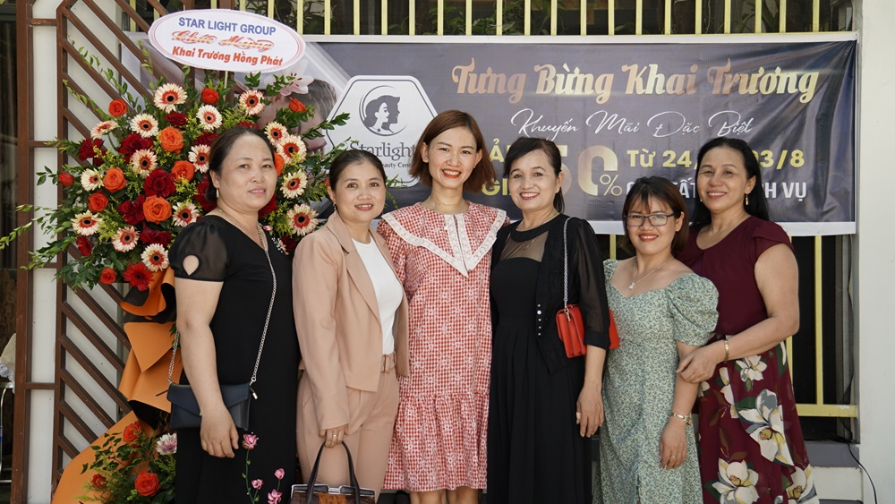 dn-nora-nguyen-thi-nga-khai-truong-van-phong-tu-van-suc-khoe-va-sac-dep-qlife-starlight-da-nang-ketnoidoanhnhan16