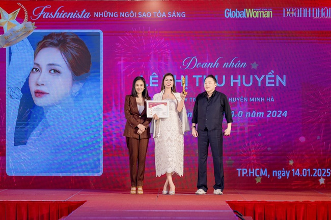 doanh-nhan-le-thi-thu-huyen--ceo-thuan-huyen-minh-ha-nhan-giai-ngoi-sao-kinh-doanh-40-ketnoidoanhnha-hp