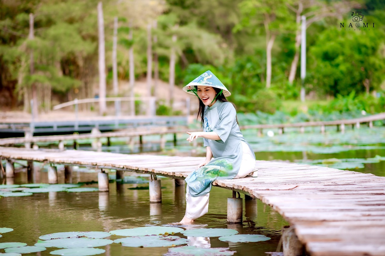 nghe-si-truc-thy-duoc-moi-lam-dai-su-thuong-hieu-tu-nhung-buc-anh-chup-voi-thien-nhien-KETNOIDOANHNHAN