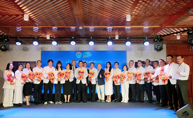 caravan-tro-ve-tuoi-tho-toi-lan-thu-10-hon-2-ty-dong-noi-tiep-hanh-trinh-nhan-ai-1