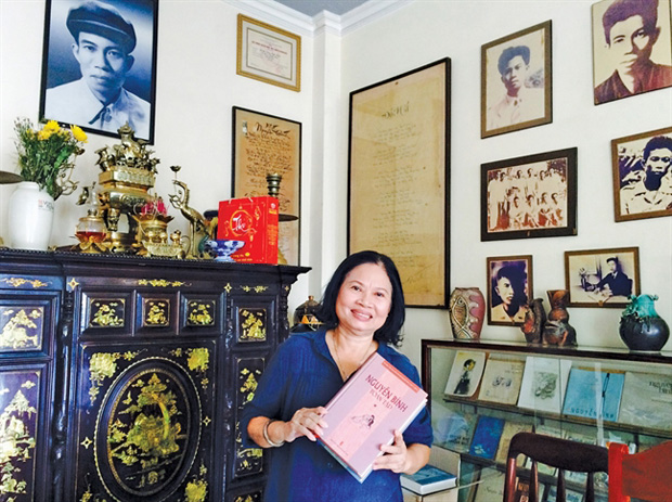 nguyen-binh-sol-vang-tapchithoidai-2