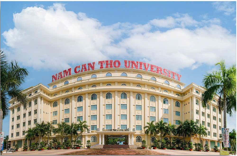 dai-hoc-nam-can-tho-1