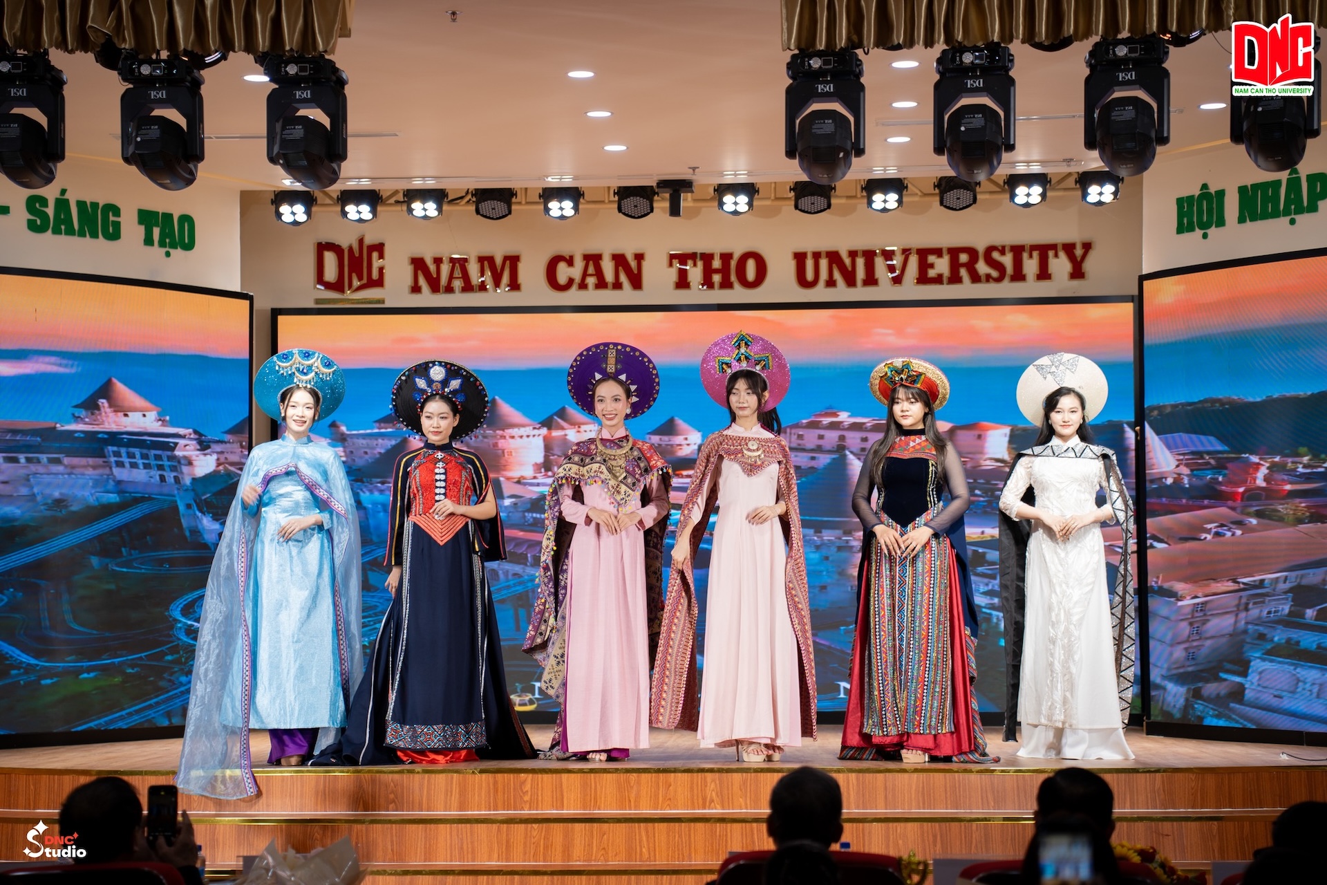 dai-hoc-nam-can-tho-9