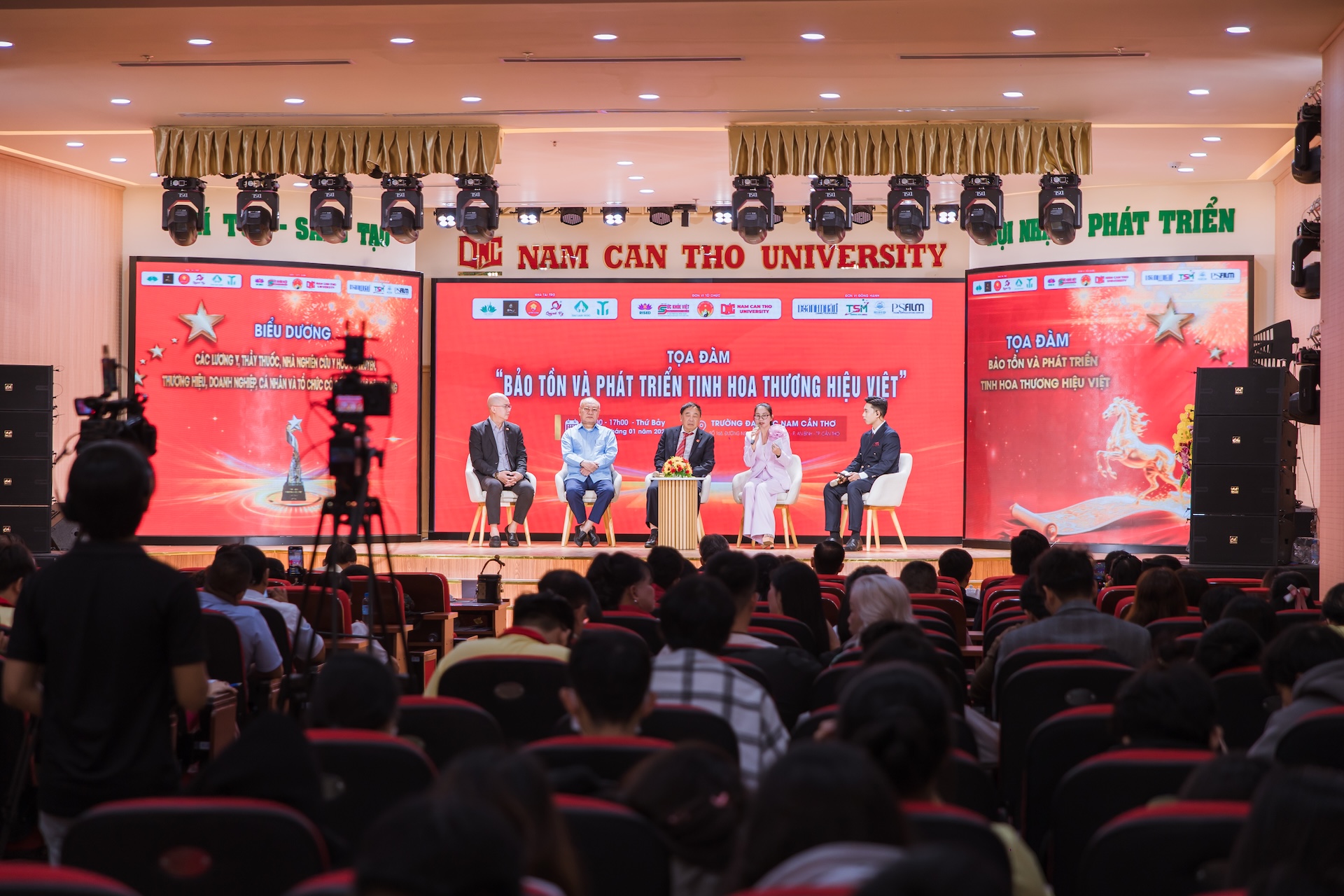 tong-dao-dien-nguyen-dinh-khai-3