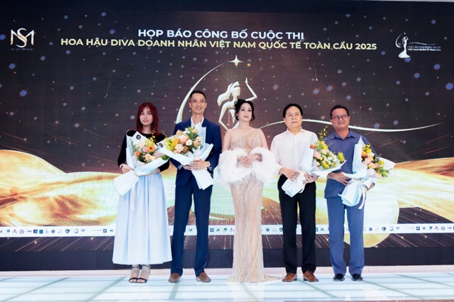 hoa-hau-diva-doanh-nhan-quoc-te4
