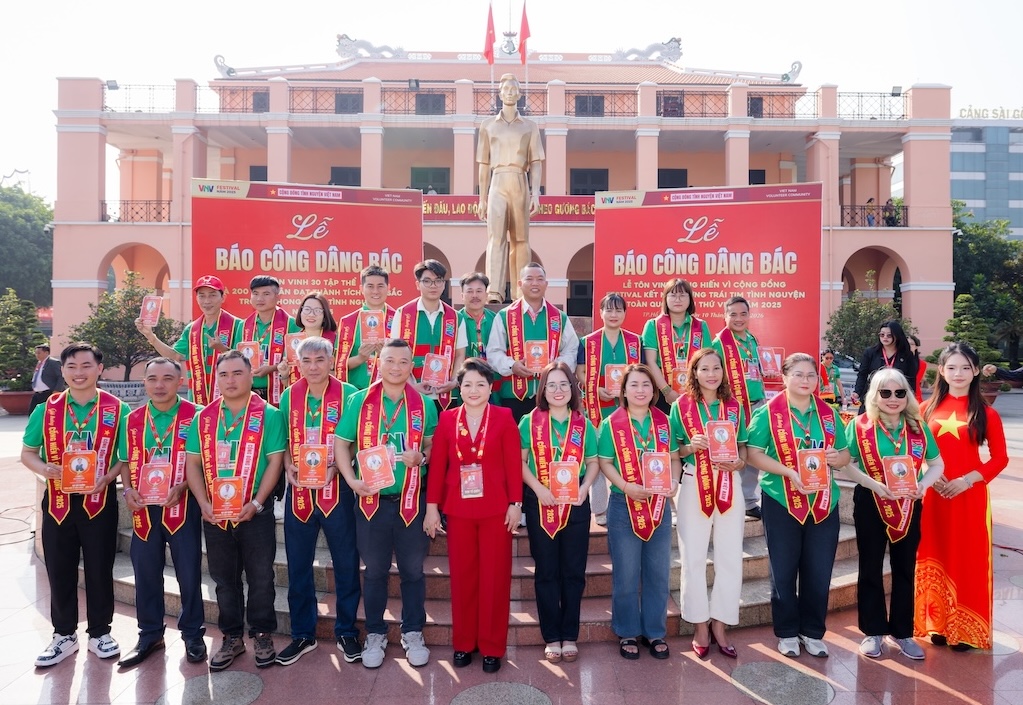 Gala-ket-noi-nhung-trai-tim-tinh-nguyen-VNV-lan-VIII 5